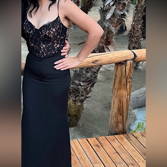 House of CB - Picture 2 of 3